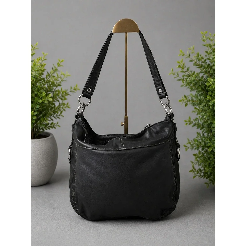 C212 Coach Zoe shoulder bag